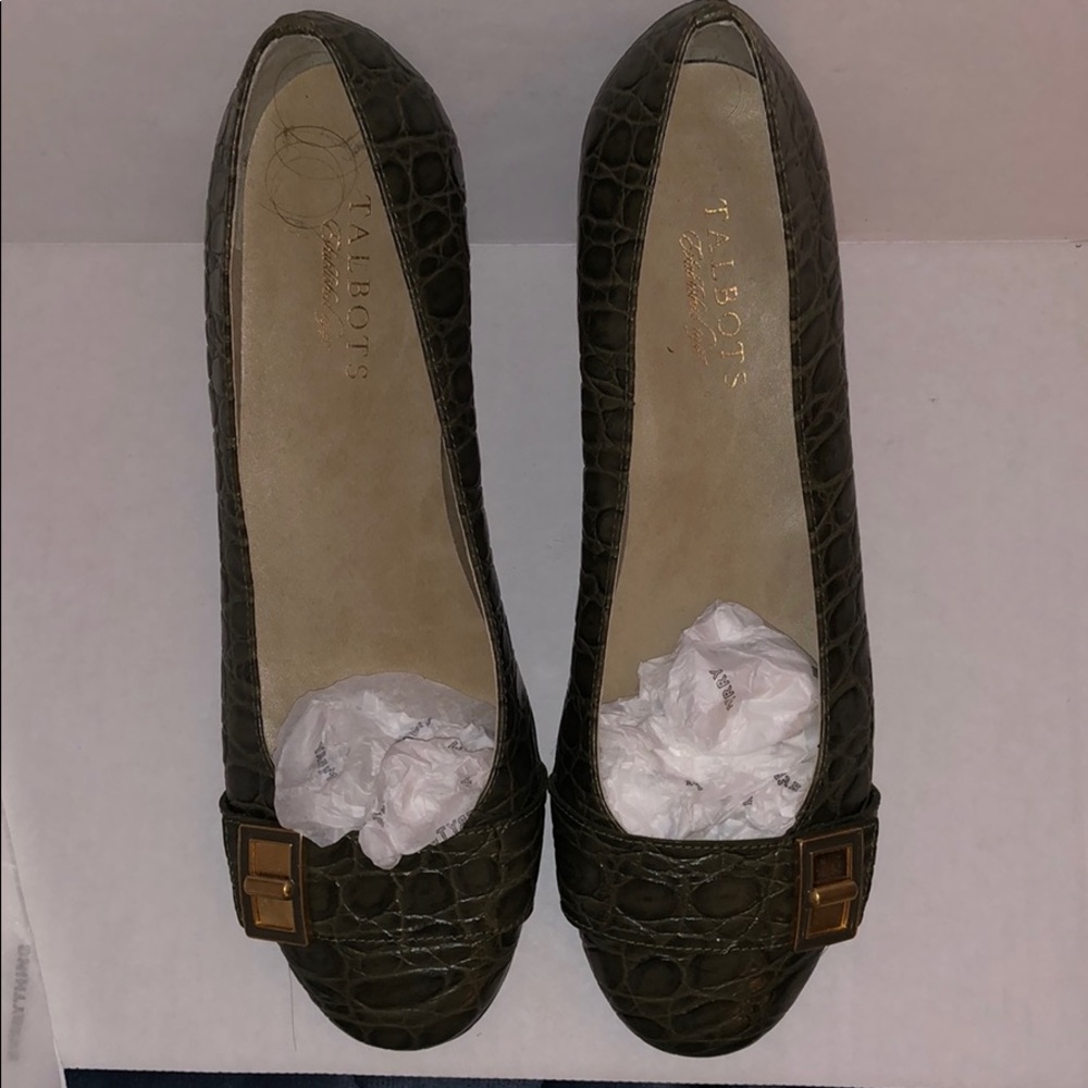 NWT Talbots Ivy Flats, Size 8M